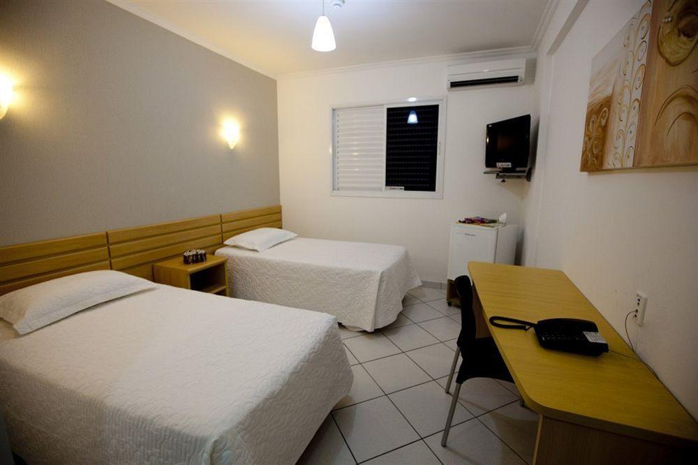 Hotel Sansaed クイアバ エクステリア 写真