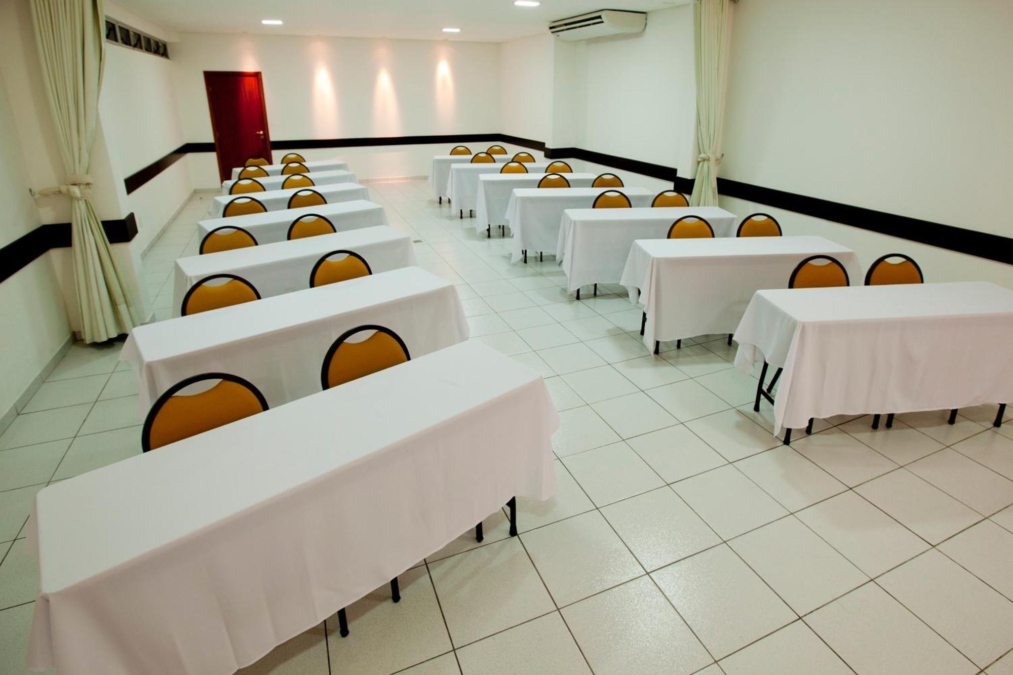 Hotel Sansaed クイアバ エクステリア 写真