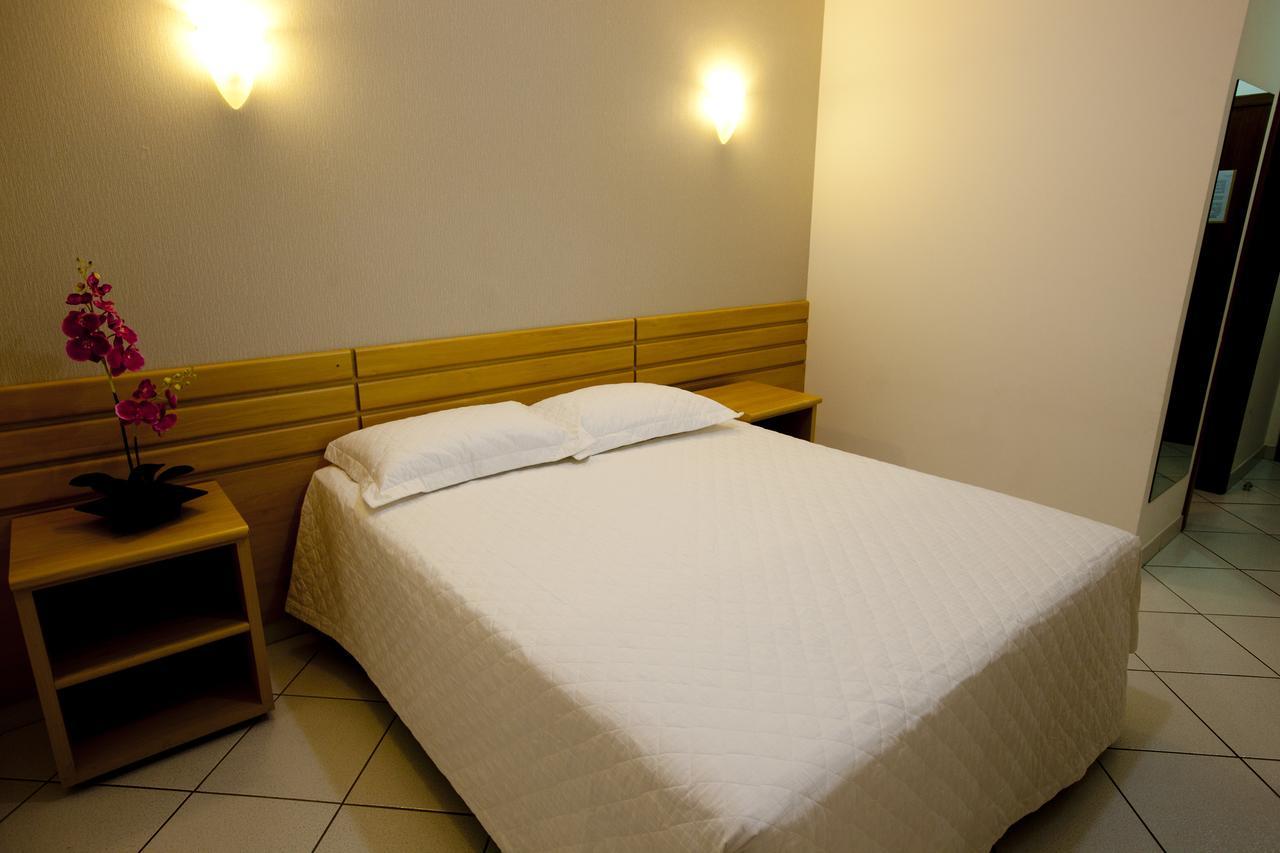 Hotel Sansaed クイアバ エクステリア 写真